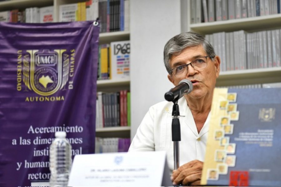 Presentan libro que aborda la historia de la UNACH y la visión de sus rectores