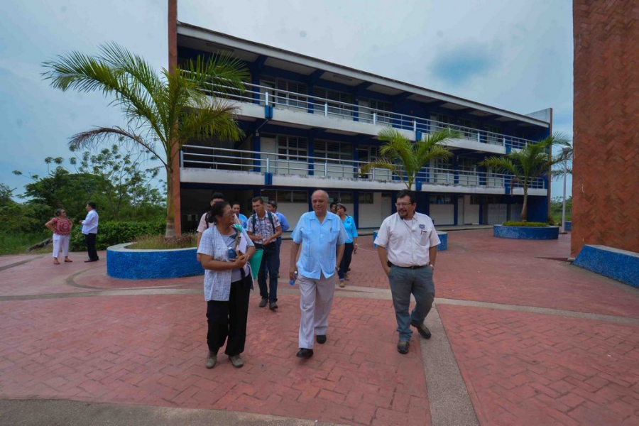 Se reúne el rector de la UNACH, Carlos Eugenio Ruiz Hernández, con la comunidad de la Escuela Maya de Estudios Agropecuarios