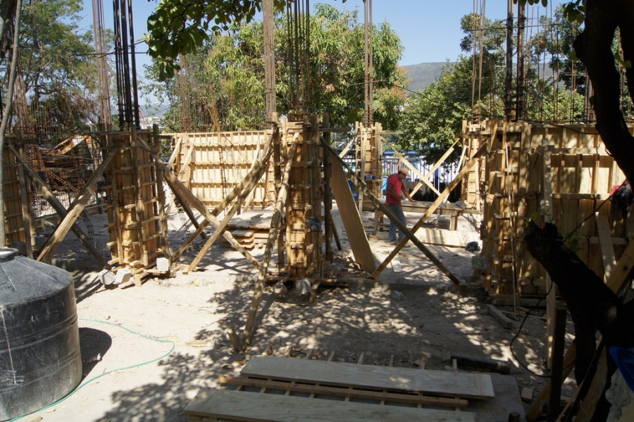 Construyen nuevo edificio para los estudiantes de la Licenciatura en Sistemas Computacionales