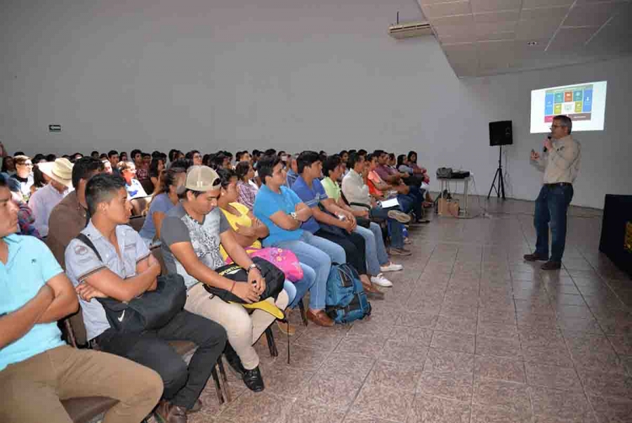 En el Campus IV  Invita UNACH a estudiantes a realizar movilidad estudiantil nacional e internacional