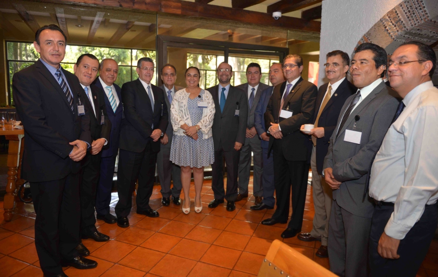 Comparten rectores de universidades del país experiencias durante Seminario Internacional 