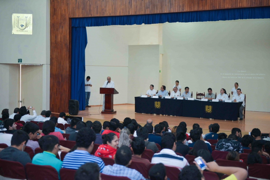 Investigadores de España, Perú y México participan en Congreso organizado por la Facultad de Contaduría y Administración de la UNACH