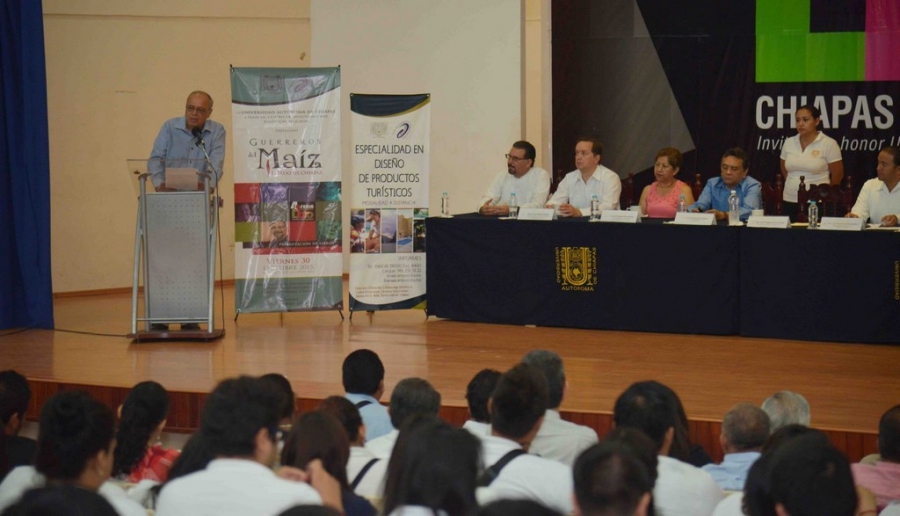 Exponen en la UNACH la gastronomía tradicional mexicana