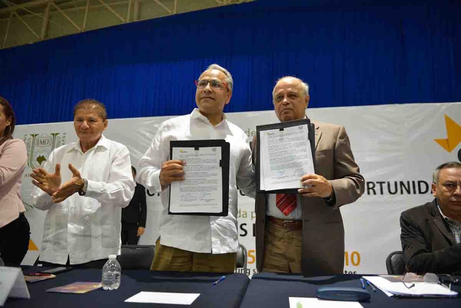 Firma UNACH convenio con la organización internacional ENACTUS