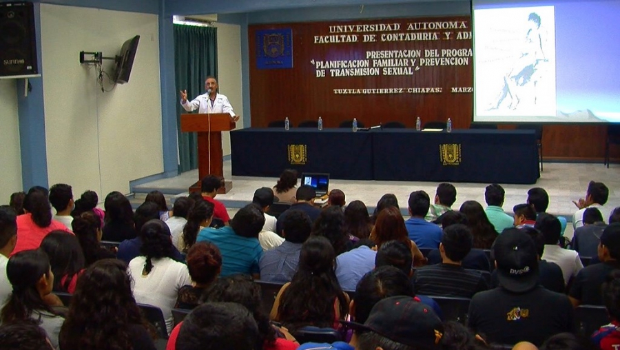 Refrenda UNACH su compromiso con la educación integral de los jóvenes