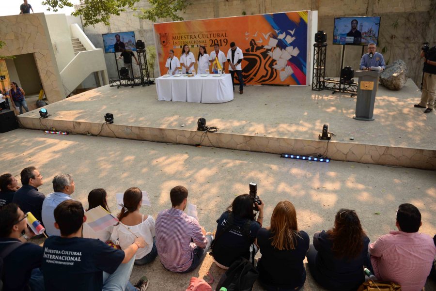Se realizó en la UNACH la tradicional Muestra Cultural Internacional 2019