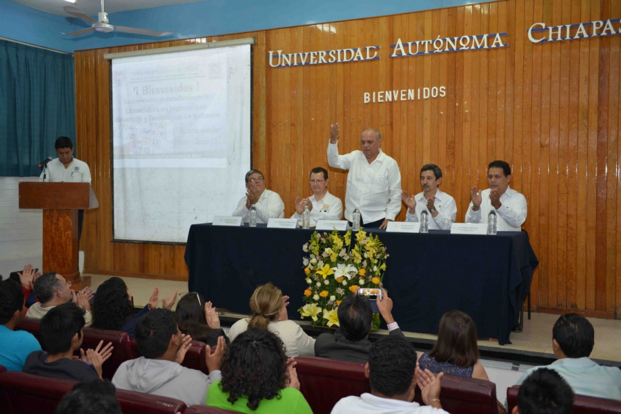 Inicia su formación profesional la primera generación de la Licenciatura en Ingeniería en Desarrollo y Tecnologías de Software de la UNACH