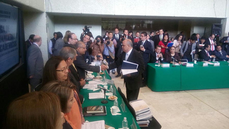 Cumple UNACH con la entrega  de sus estados financieros y avances académicos auditados ante el Congreso de la Unión