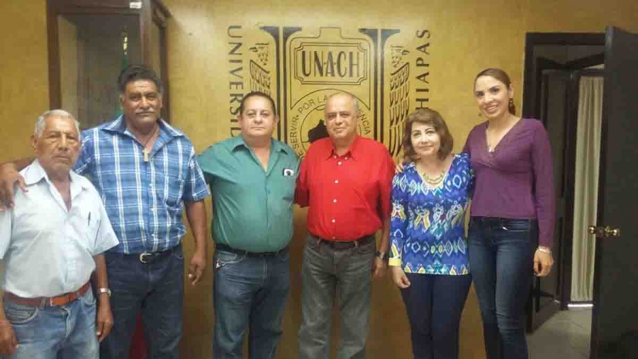 Reconocen autoridades de Villaflores las oportunidades que otorga el Sistema de Educación a Distancia de la UNACH