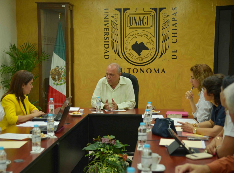 Desarrollarán UNACH, OPS/OMS y Fundación MacArthur programas para prevenir embarazos en los jóvenes universitarios