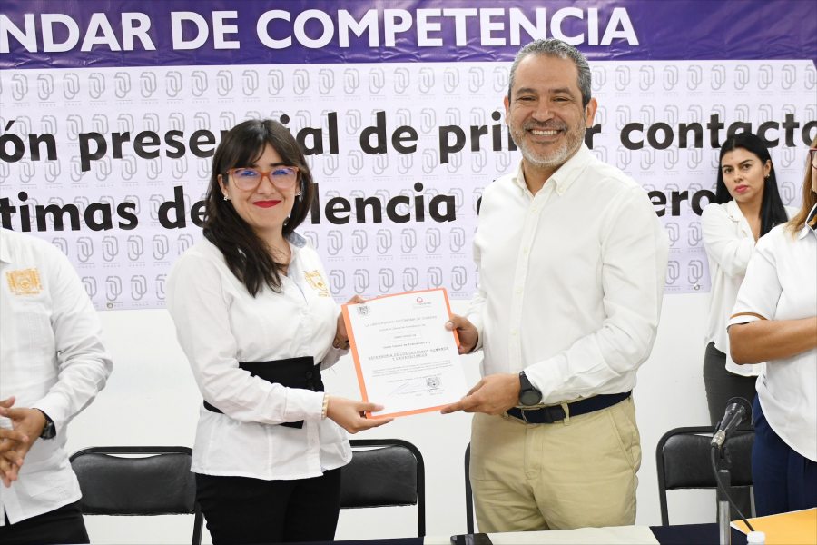 Certifican calidad del personal y servicio que otorga Defensoría de los Derechos Humanos y Universitarios de la UNACH