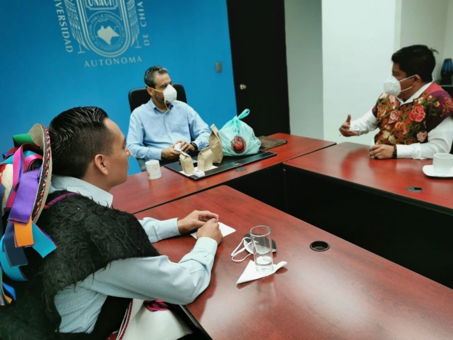Destacan presencia de jóvenes indígenas en posgrado de la UNACH