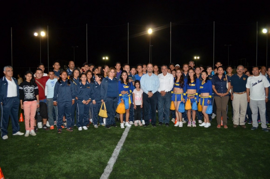 Abandera rector Jaime Valls Esponda a delegación que participará en la etapa regional de la Universiada 2014