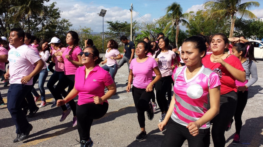 Participan alrededor de 500 estudiantes de la UNACH en actividades alusivas al Día Mundial contra el Cáncer