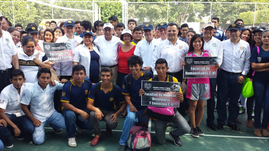 Promueve UNACH la convivencia y competencia deportiva entre alumnos de distintas licenciaturas