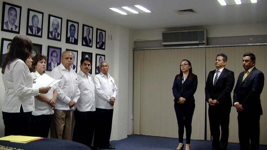 Designa Junta de Gobierno de la UNACH a Armando Ulloa García como director de la Facultad de Ciencias Químicas, Campus IV