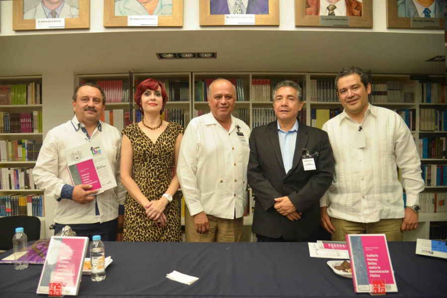 Presentan en la UNACH el libro Auditoría Forense, Delitos contra la Administración Pública