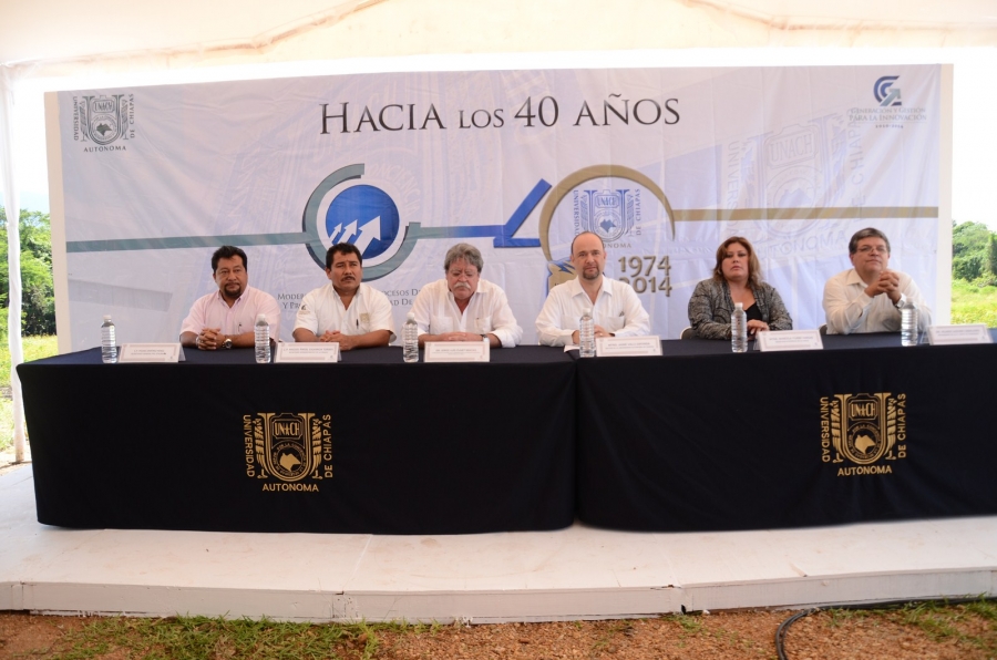 Con participación de la comunidad universitaria inician los Foros “Hacia los 40 Años de la UNACH”