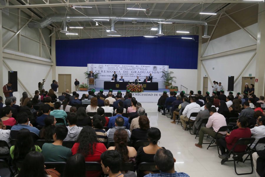 Realizan en la UNACH  la ceremonia de graduación de egresados del Doctorado en Gestión para el Desarrollo