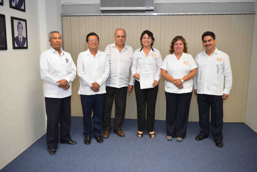 Designan a Blanca Flor Esquinca Castillejos como directora de la Escuela de Ciencias Administrativas, Campus IX de la UNACH en Arriaga