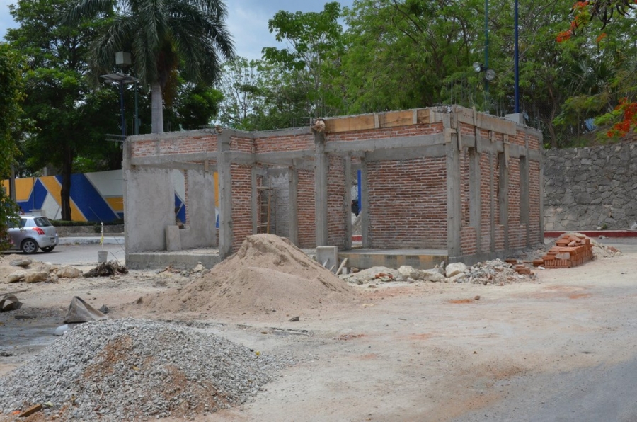 Avanzan obras de infraestructura que se construyen en el interior del Campus I de la UNACH