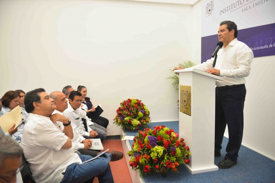 Distinguen la calidad académica a los planes de estudios de licenciatura y posgrado ofertados por el IIJ-UNACH