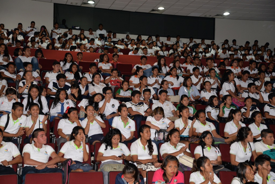 Se vincula UNACH con jóvenes estudiantes del nivel medio superior