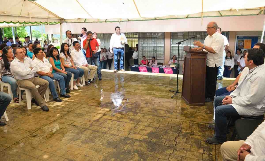 Levanta UNACH bandera blanca en la Escuela de Contaduría y Administración Campus Pichucalco