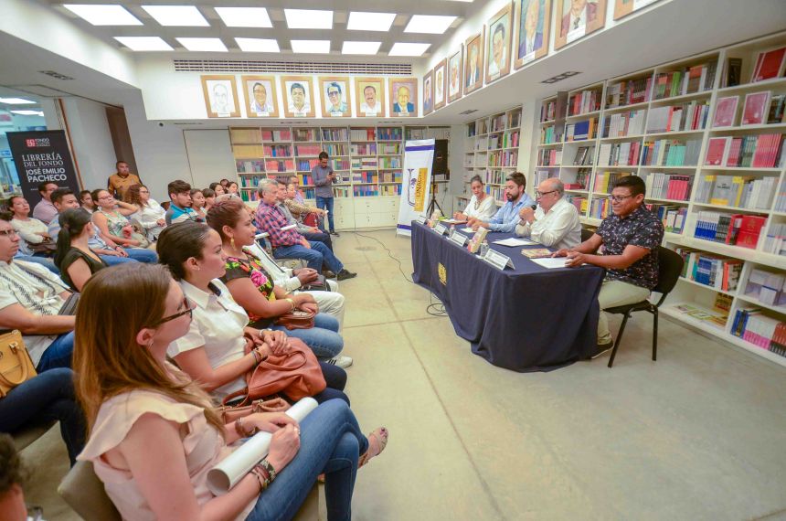 Presenta UNACH el Primer libro sobre las Danzas Tradicionales en Chiapas