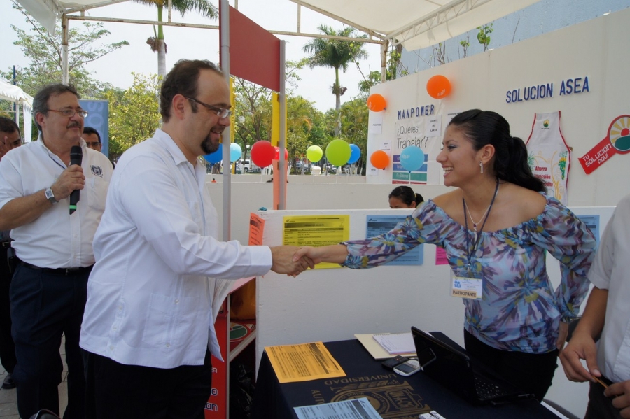 Promueven UNACH, los tres órdenes de gobierno y empresas oportunidades de empleo  