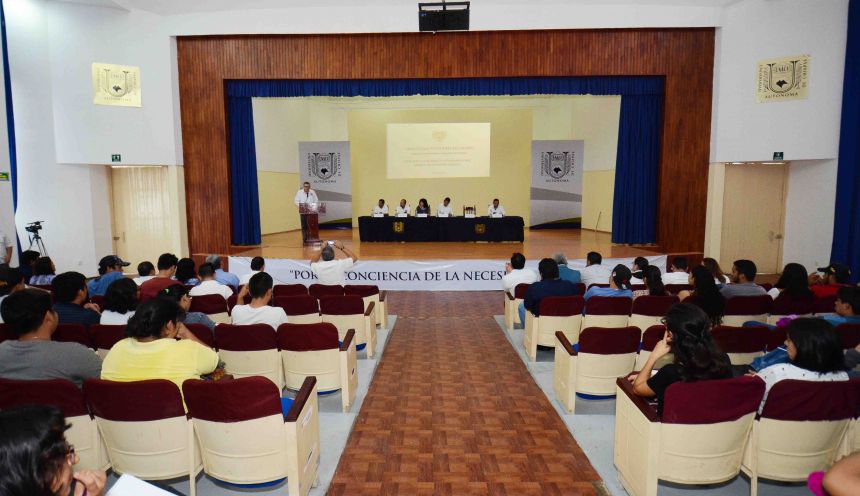 Se realizó en la UNACH el Foro “Expectativas en el manejo de pequeñas especies”