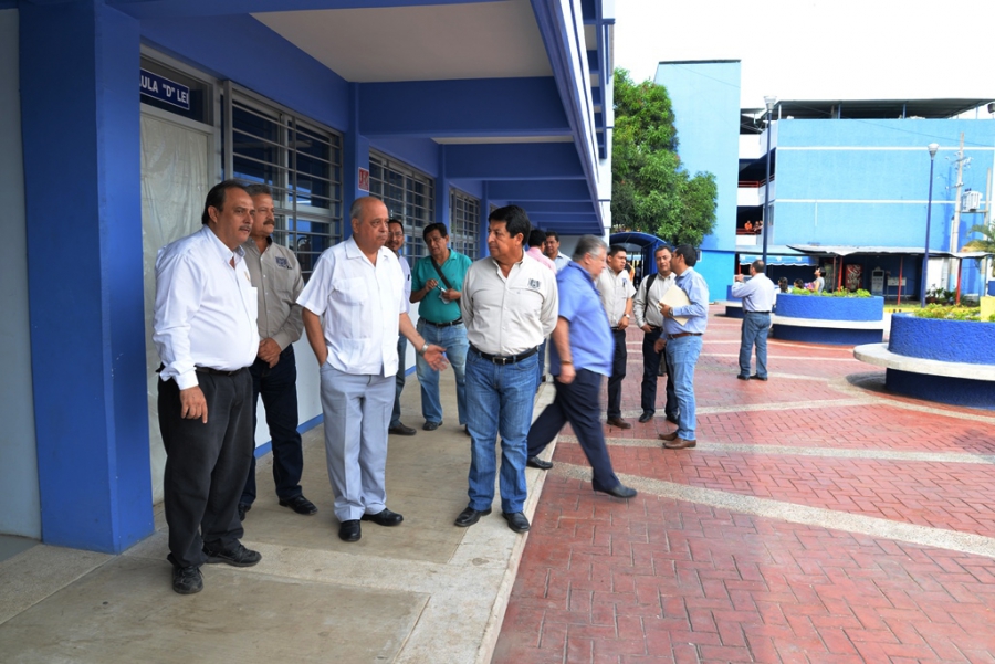 Realiza Rector de la UNACH, Carlos Eugenio Ruiz Hernández  gira de trabajo por Tapachula