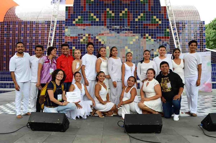 Participa Compañía de Danza de la UNACH en la  Feria de las Lenguas Indígenas Nacionales 2017