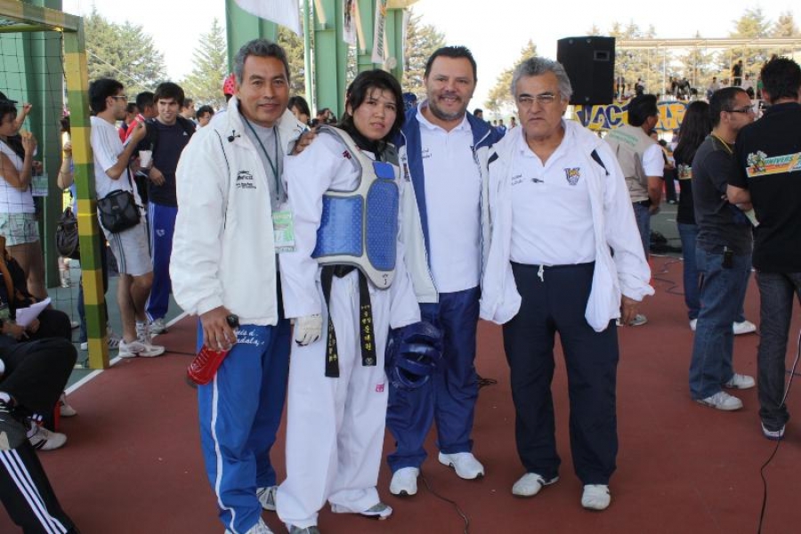 Obtiene  deportista unachense medalla de bronce en la universiada 2011  