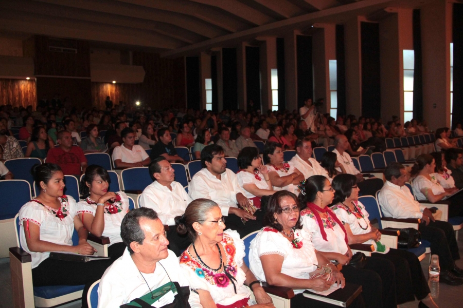 Música, coreografías, color y tradiciones en el homenaje que ofreció la UNACH a Marta Arévalo de Alaminos