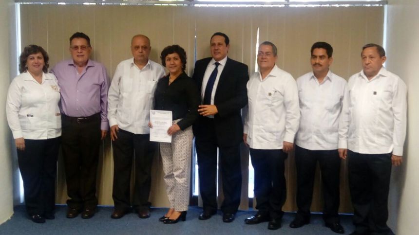 Designa la Junta de Gobierno de la UNACH a Ana María Flores García como directora de la Facultad de Medicina Humana “Dr. Manuel Velasco Suárez”