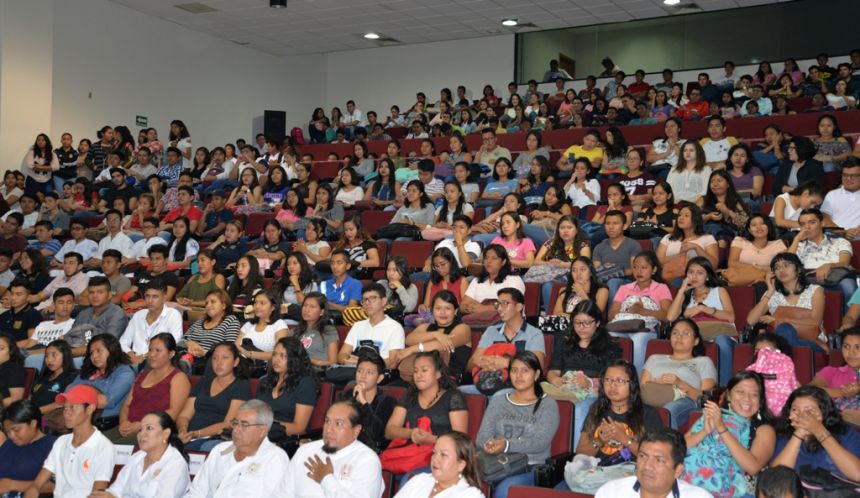 En Tapachula Inauguró el rector de la UNACH Carlos Eugenio Ruiz Hernández el ciclo escolar agosto-diciembre 2018
