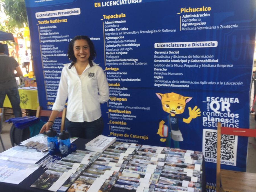 Participa UNACH en ferias profesiográficas de diversas instituciones educativas