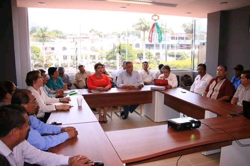 Entrega UNACH a las autoridades locales el Plan de Desarrollo Municipal Visión 2030 del Municipio de Tonalá, Chiapas