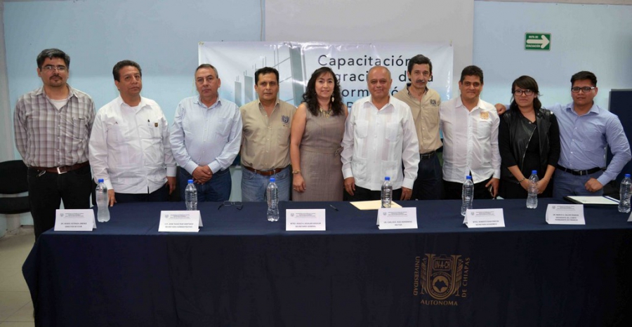 Perfecciona UNACH sus servicios administrativos e informáticos