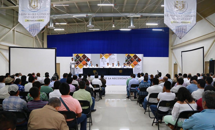 Participan especialistas, académicos y estudiantes en el Seminario “La Cafeticultura Chiapaneca” organizado por la UNACH