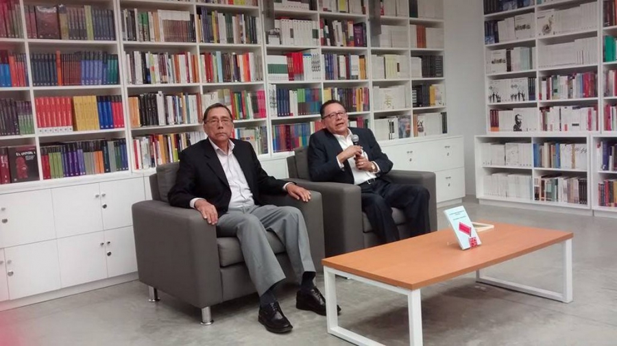 Difunde Librería del Fondo de Cultura Económica “José Emilio Pacheco”, obras de autores universitarios
