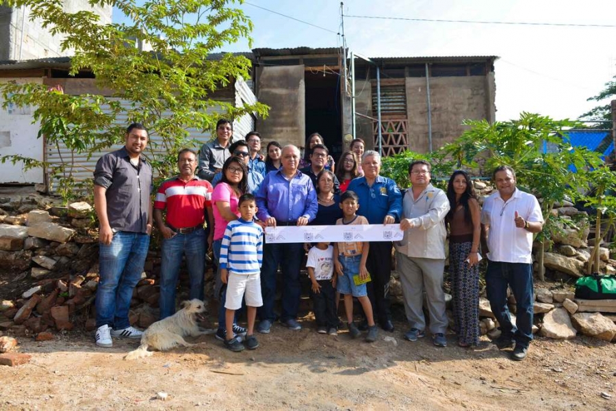 Contribuyen alumnos y docentes de la UNACH a mejorar la calidad de vida de habitantes de Tuxtla Gutiérrez
