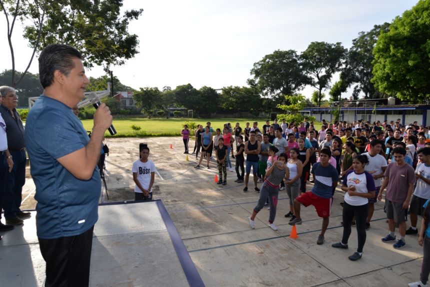 Inician actividades deportivas en el Campus IV con una activación física