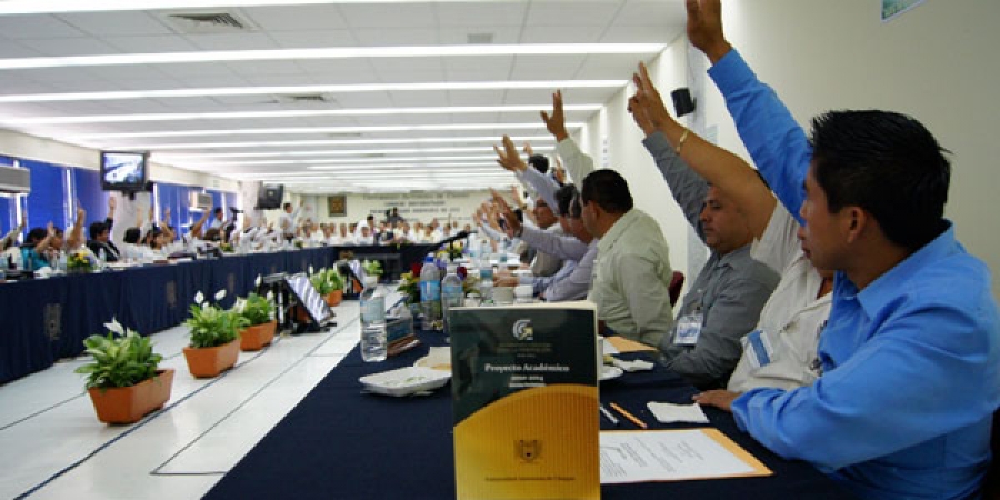 Respaldan directores, docentes y alumnos Proyecto Académico de la UNACH