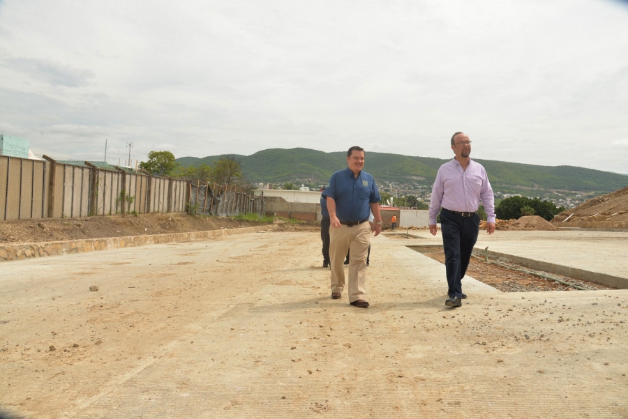 Avanza la construcción de la primera librería del Fondo de Cultura Económica-UNACH en el Sureste de México
