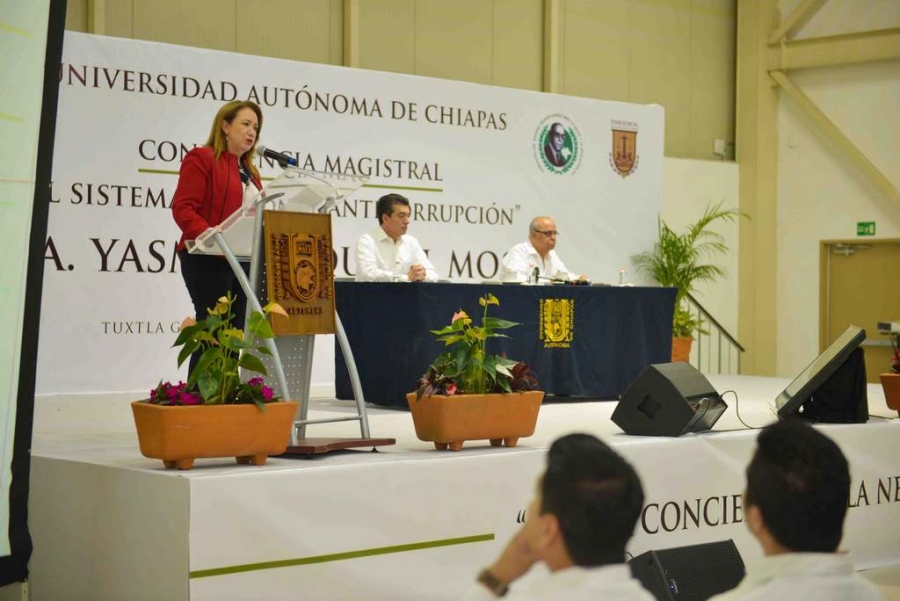 Imparten en la UNACH la Conferencia Magistral “El Sistema Nacional Anticorrupción”