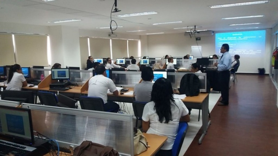 Fortalecen acciones para la atención de los usuarios del Sistema Bibliotecario de la UNACH