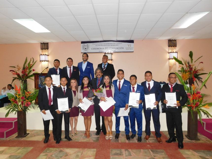 Celebra UNACH la graduación de 61 alumnos de la Facultad Maya de Estudios Agropecuarios