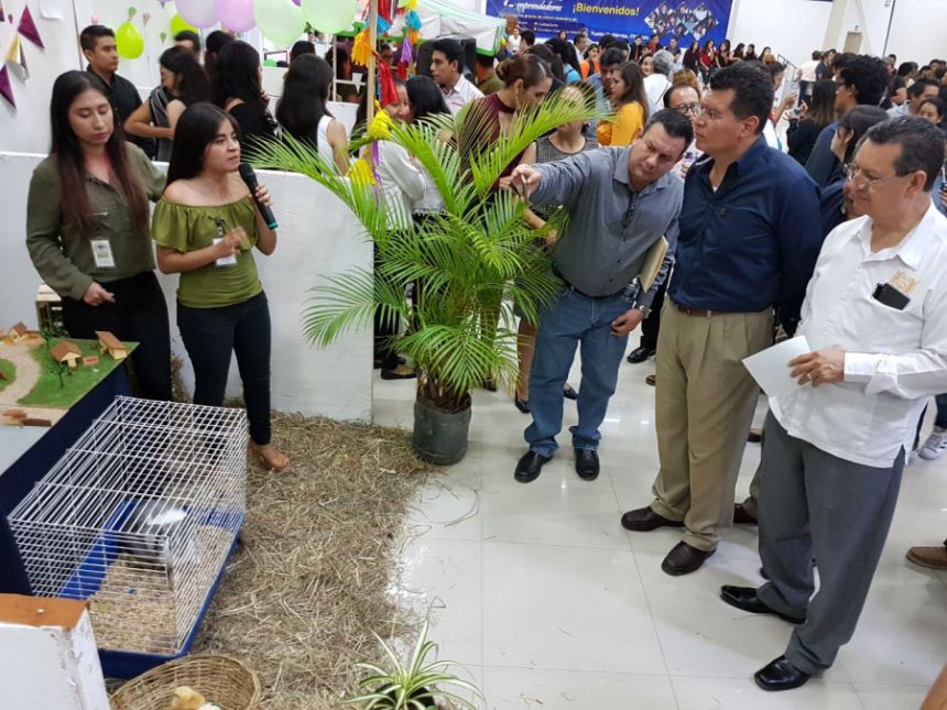 Se realizó con gran éxito la tradicional 43ª Feria de jóvenes Emprendedores